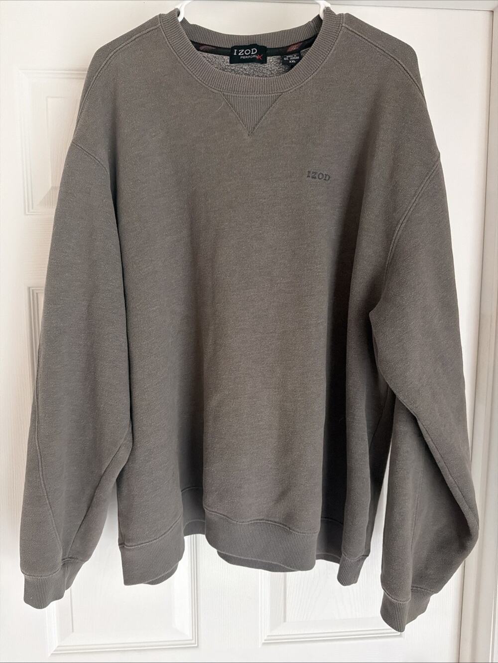 Vintage Izod Perform X Dark Grey V Notch Crewneck